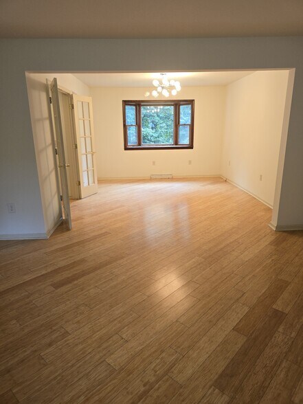 Bonus room - 176 Primrose Dr