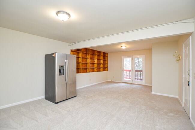 Building Photo - Primary Suite with Sauna | Finished Basement | Private Backyard Retreat | Tega Cay 3 Bedrooms | 3...