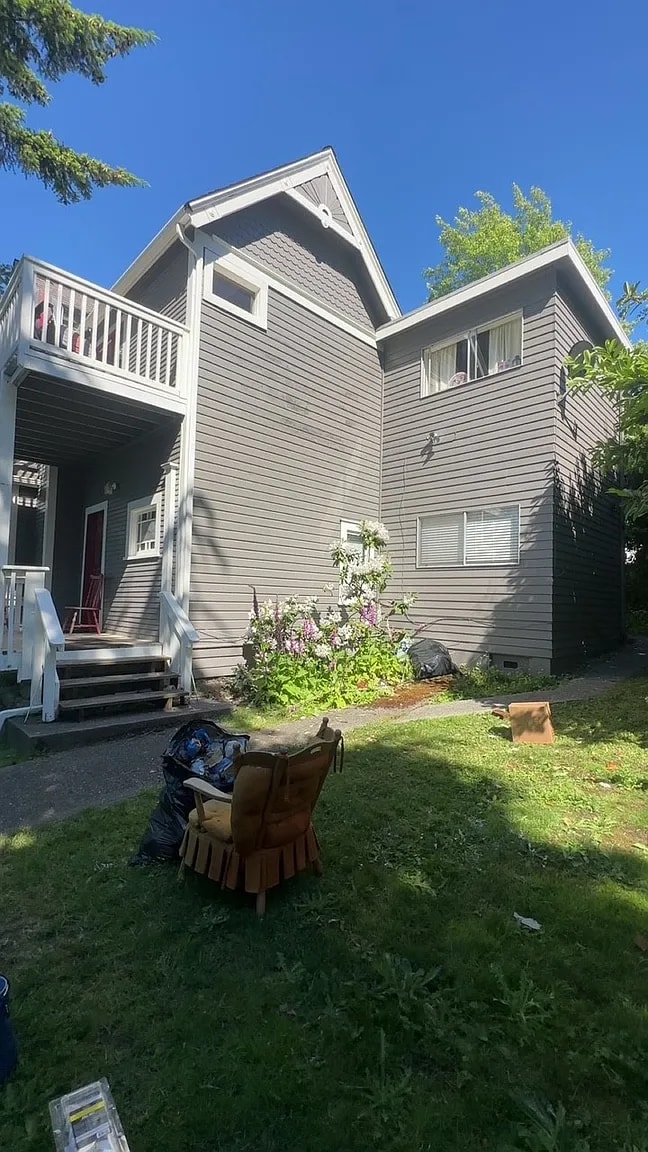 Building Photo - 10-Minute Walk to WWU with Plenty of Easy Street Parking
