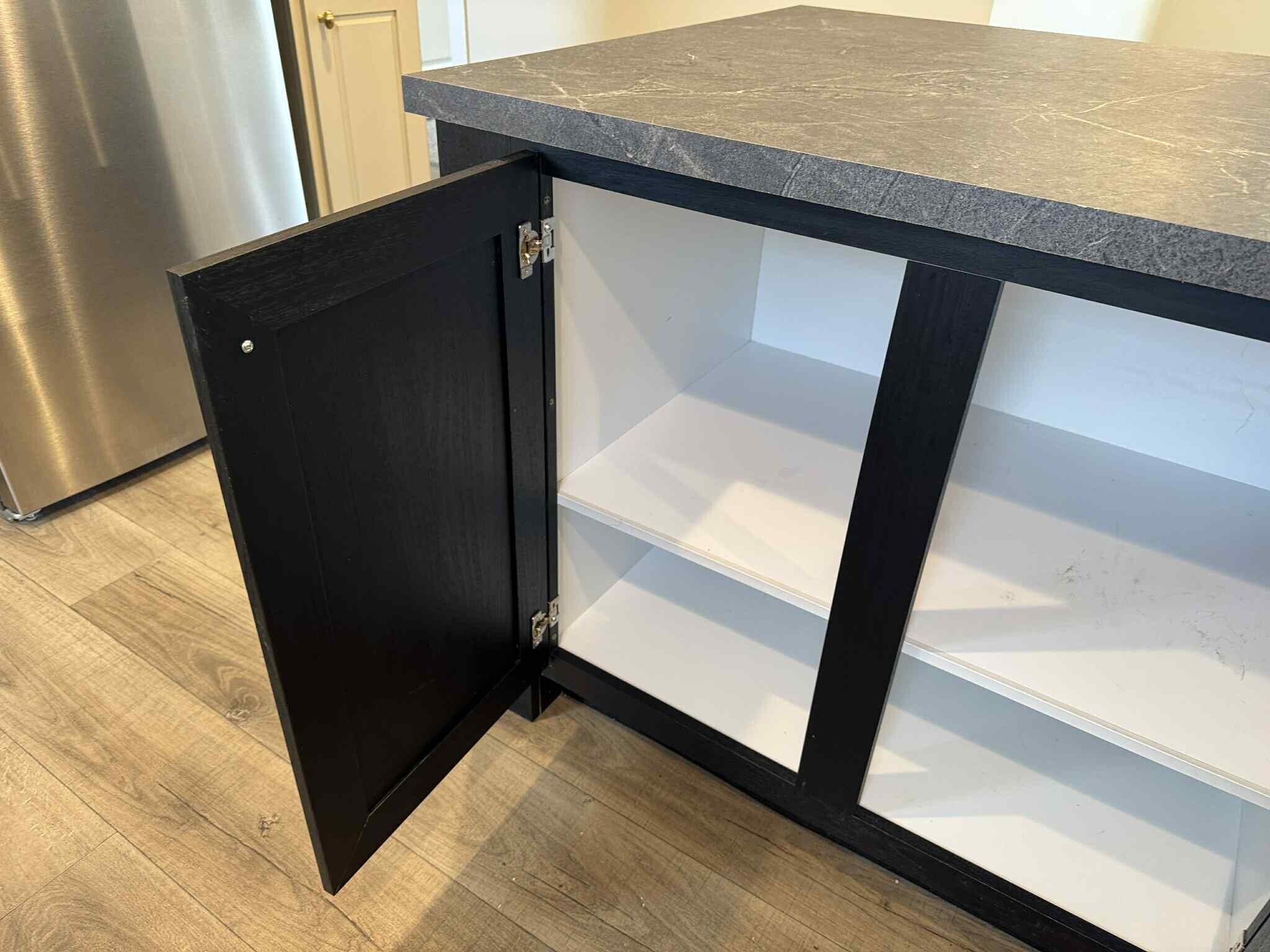 Building Photo - 48571 Lakeview Cir