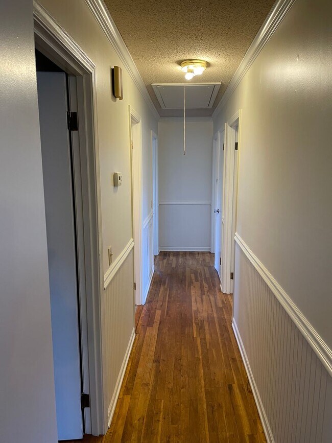 Building Photo - 3/1.5 Country House in Adairsville $1,595
