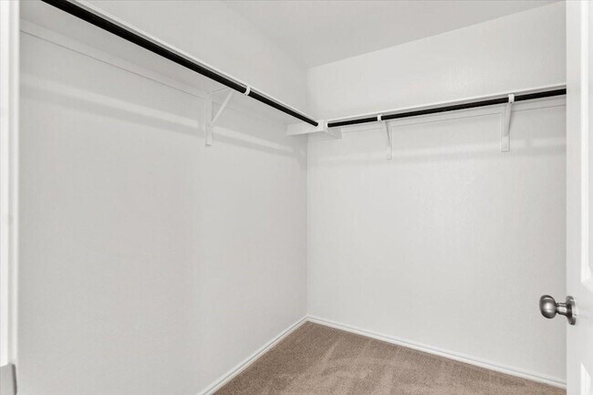 Building Photo - 109 Mayacama Lp