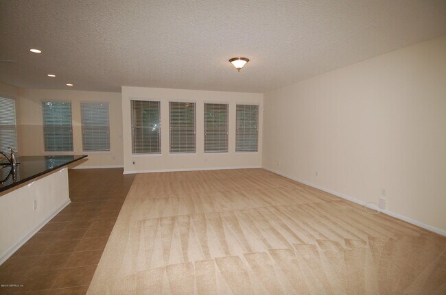 Building Photo - 558 Amber Creek Dr