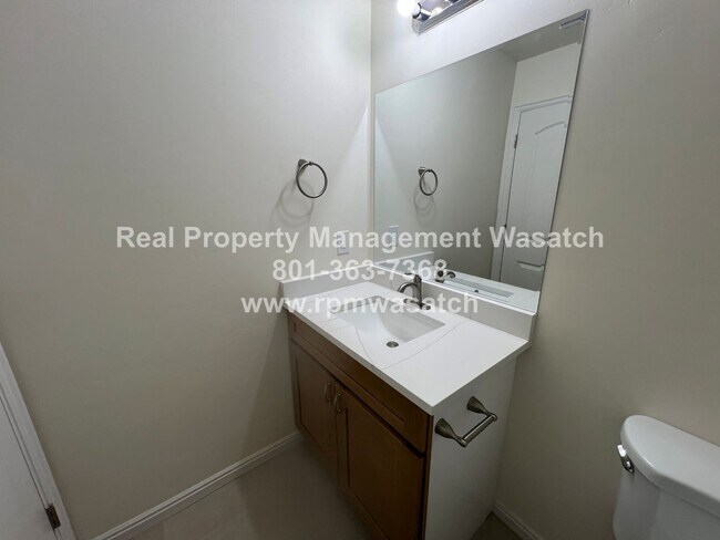 Building Photo - 13582 Cantania Way