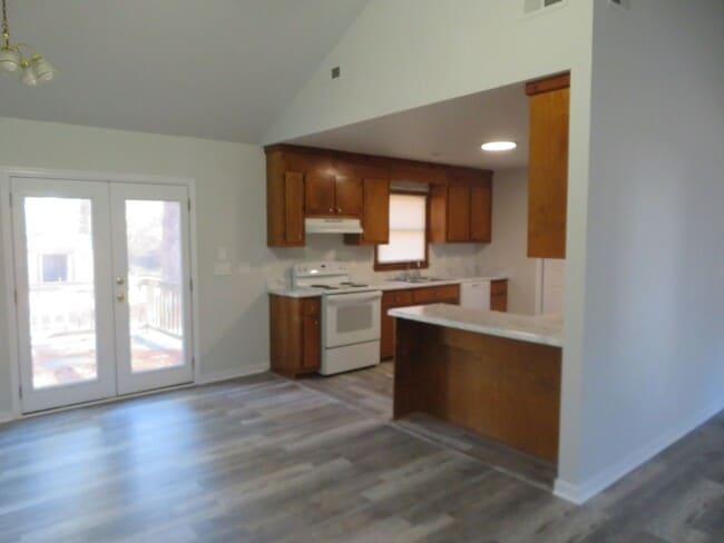 Building Photo - Dinwiddie VA