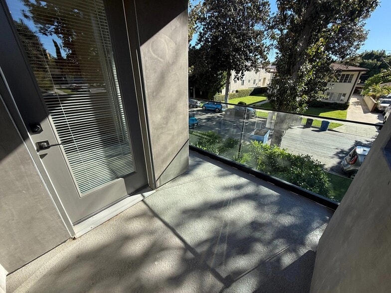 Building Photo - 11155 Huston St