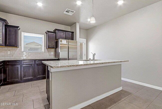 Building Photo - 14817 Tierra Isaiah Ave