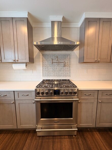 Building Photo - 104 Cottage Rd