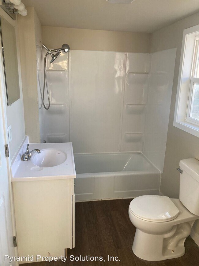 Building Photo - 2 br, 1 bath House - 307 N Columbus St