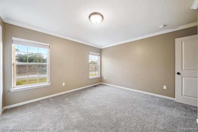 Building Photo - 22051 Parkview Dr
