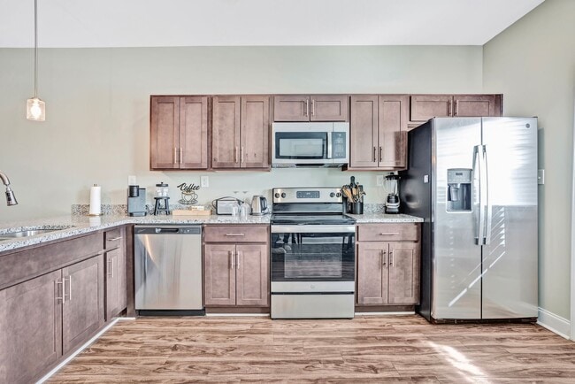 Building Photo - Legacy Executive Retreat | Modern 2BR Townhome for Professionals & Extended Stays