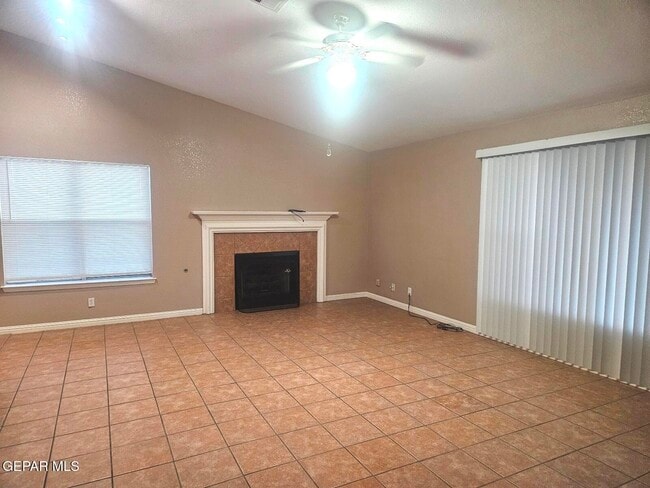 Building Photo - 1329 Desierto Rosa Pl