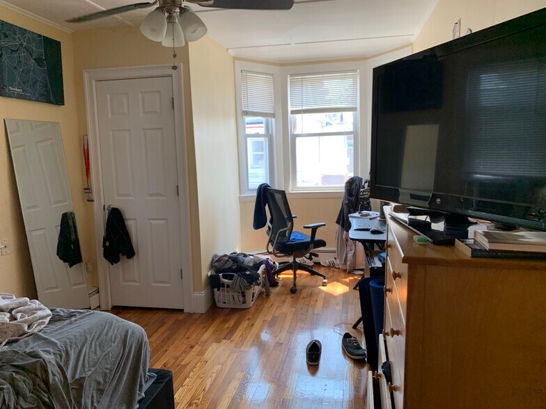 41A Cross St., #A, Somerville - 41 Cross St