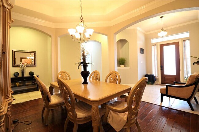 Building Photo - 6126 Emberwood Falls Dr