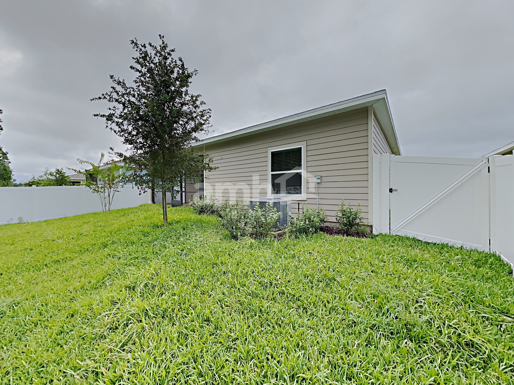 Building Photo - 109 Stone Arbor Ln