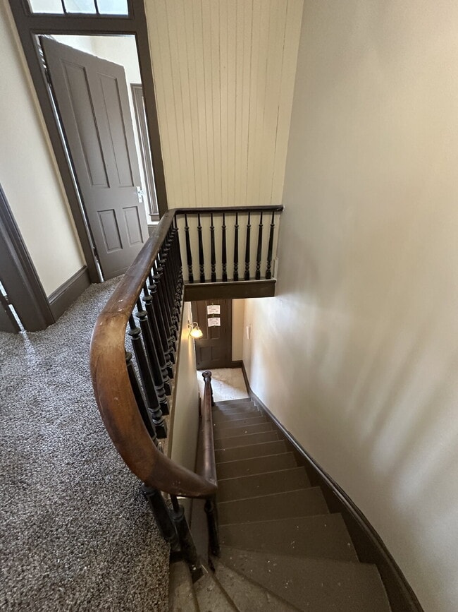 Building Photo - 802 McKinley St