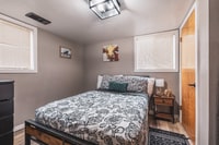 Building Photo - 5549 S 2700 W