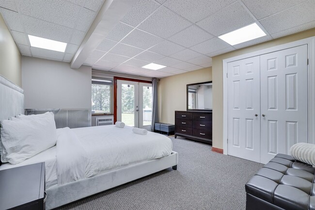 Building Photo - One of a kind Castle on the Hill for Rent! Minimum 1 month lease