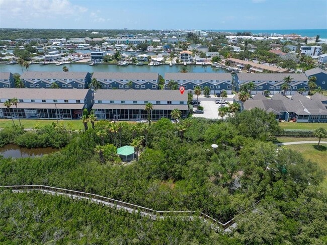 Building Photo - 802 Hidden Harbour Dr
