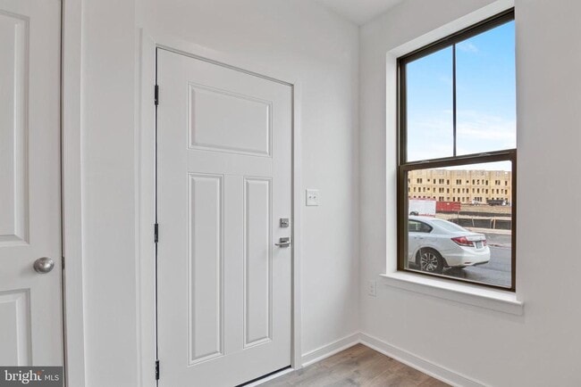 Building Photo - 20935 Bluebird Sq