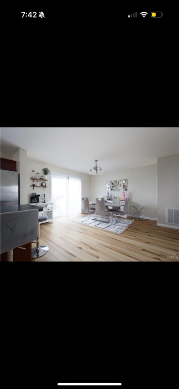 Building Photo - 10029 Ash St