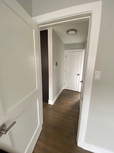 Building Photo - 551 N Sheridan Rd