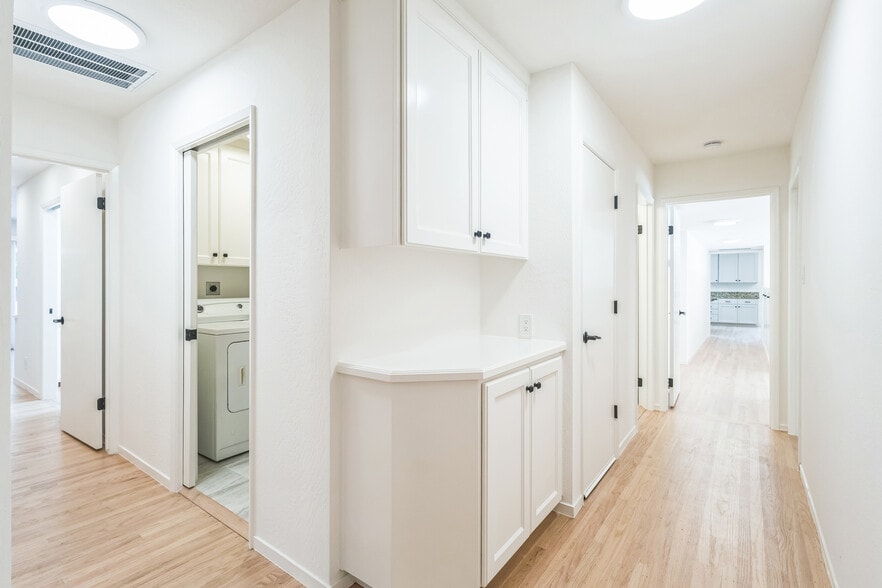 Building Photo - 26530 Conejo Ct