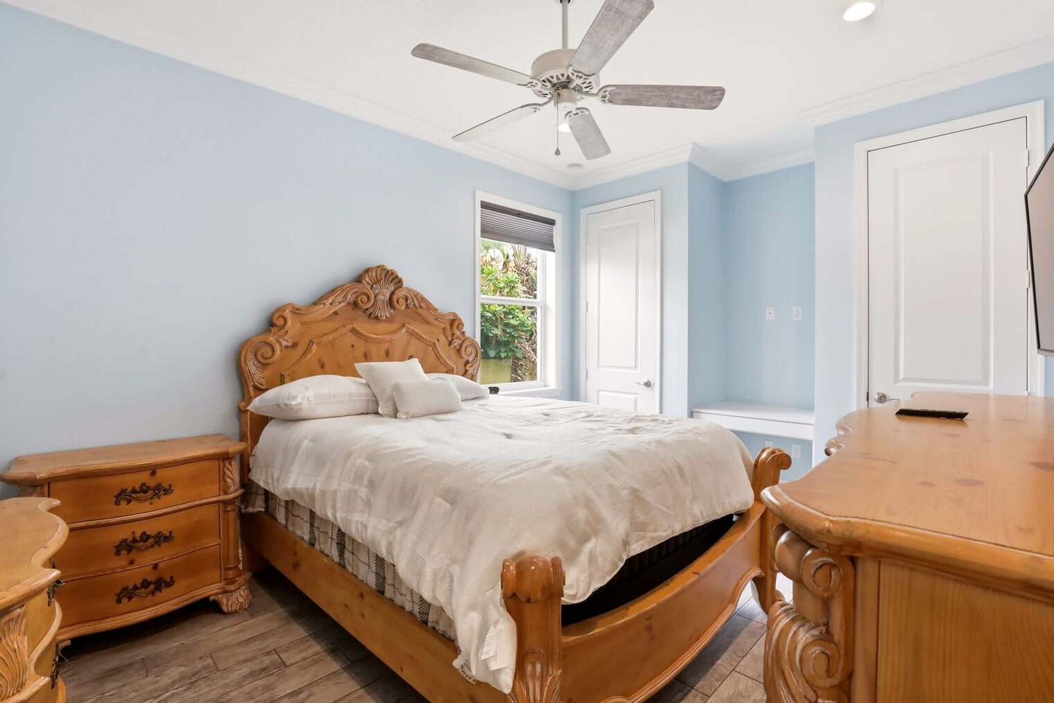 Building Photo - 213 NE Sagamore Terrace