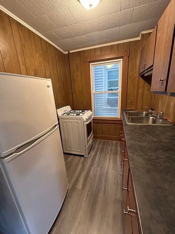 Building Photo - 126 Crapo St