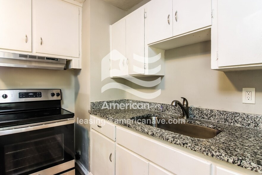 Building Photo - 1529 Buford Ave