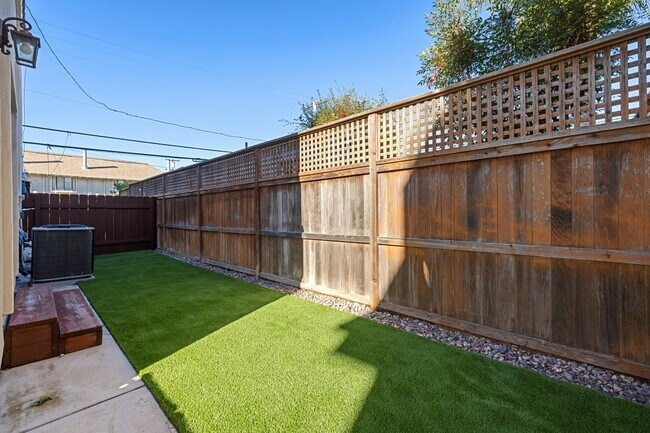 Building Photo - 3993 Honeycutt St