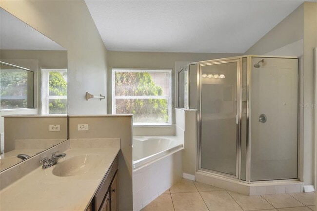 Building Photo - 12608 Iris Lake Dr