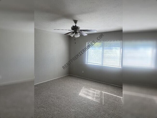 Building Photo - 7124 Nutmeg Ln