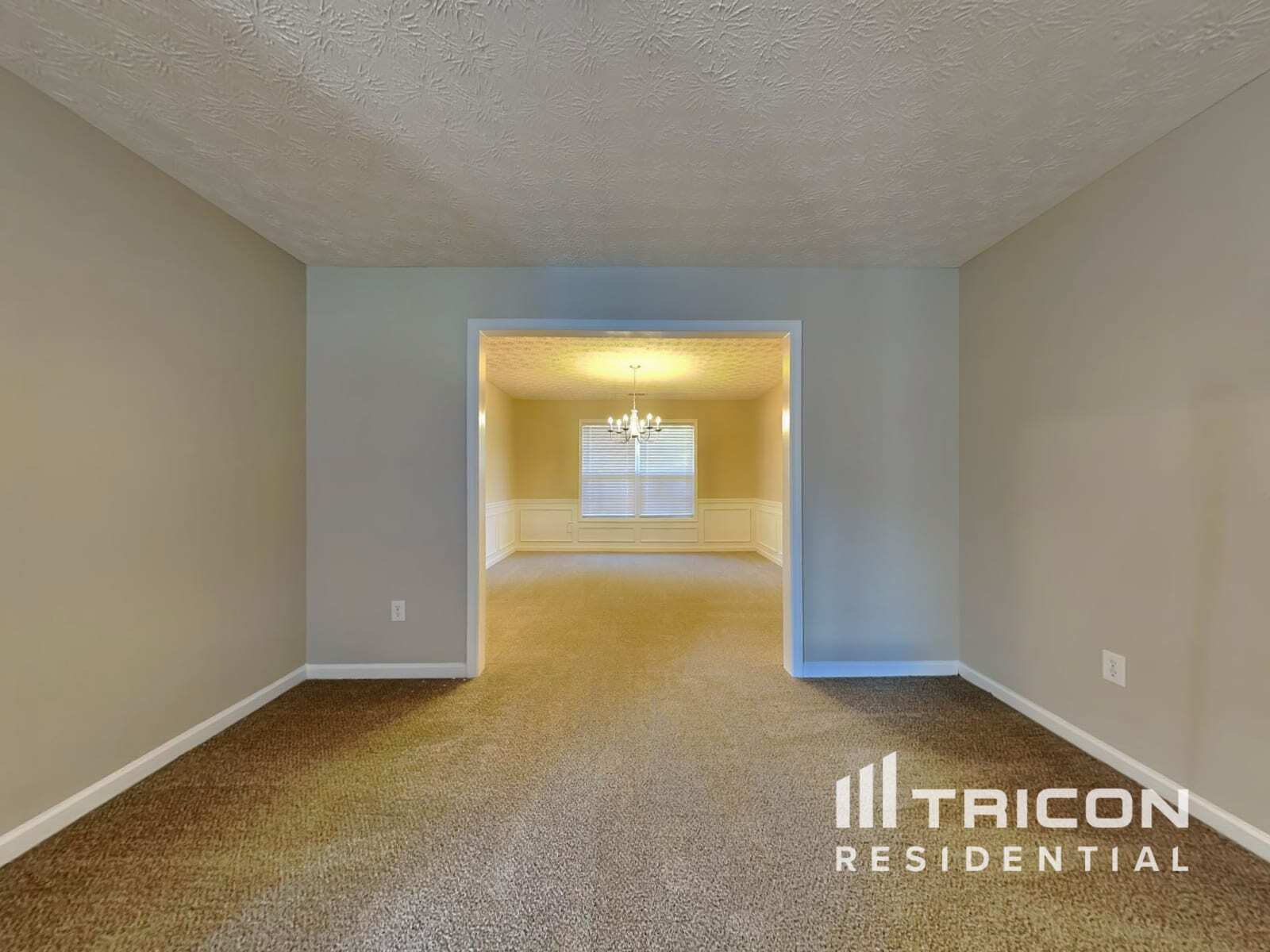 Building Photo - 2309 Swan Lake Ct