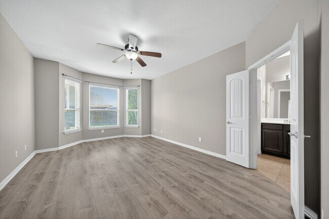 Building Photo - 5930 Tranquil Dawn