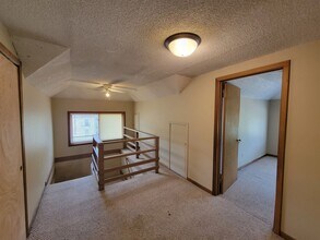 Building Photo - 604 W Seerley Blvd