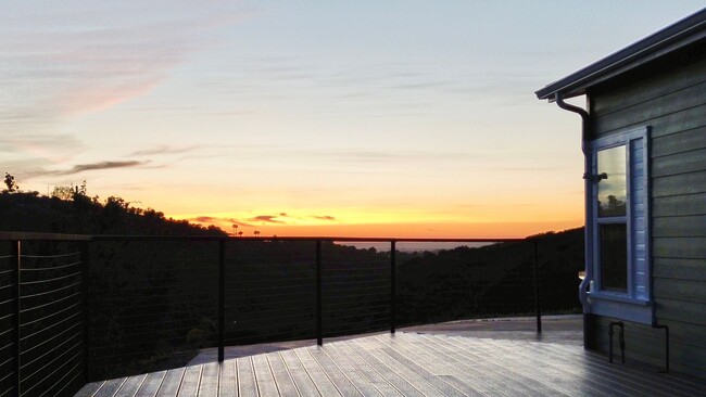 Building Photo - Stunning Single-Story with Spacious Deck, Panoramic Views, on Gated/Fenced Property!