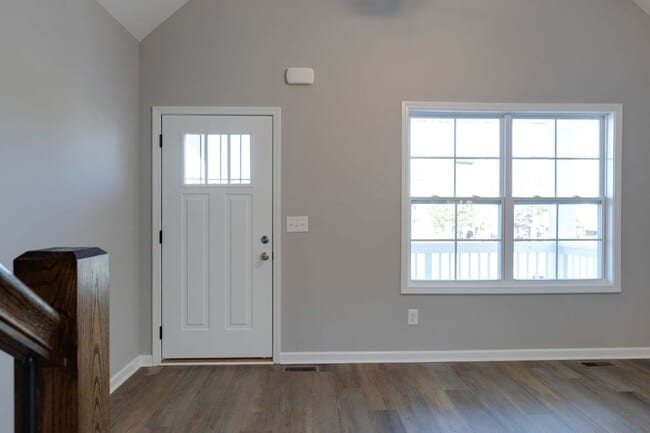 Building Photo - 1 Year of FREE Alarm Monitoring! 3 Bedroom with 2 Baths!