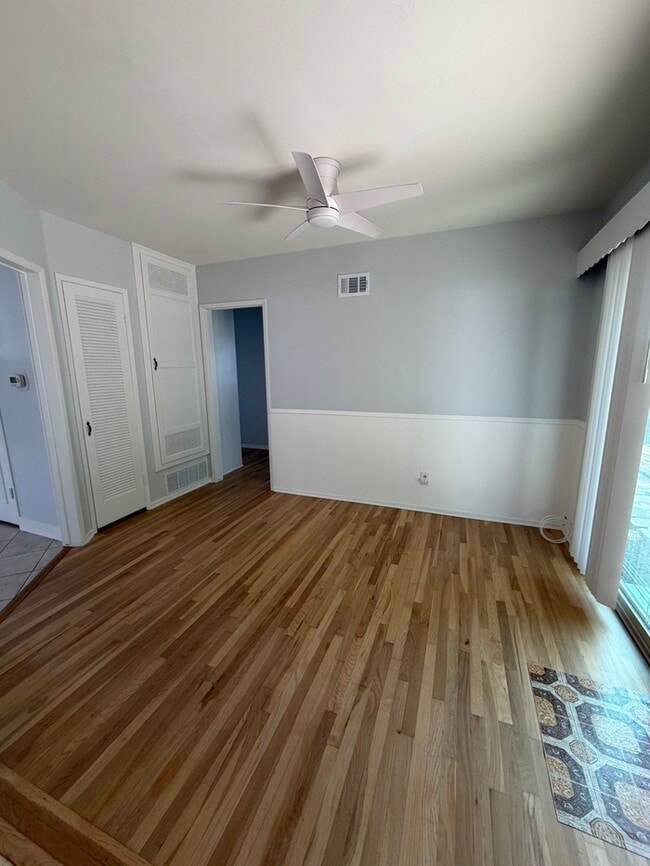 Building Photo - Beautiful single-family home in lovely Southeast Anaheim