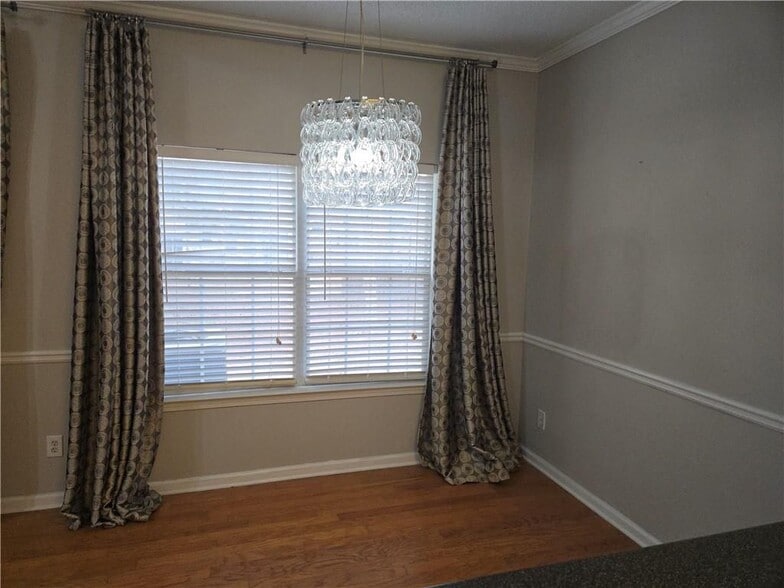 Building Photo - 2581 Laurel Cir NW