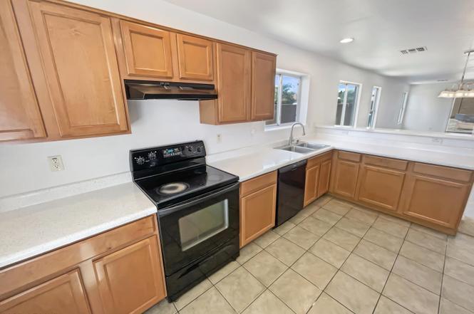 Kitchen - 15298 W Adams St