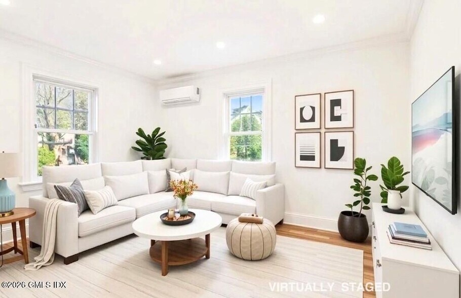 Building Photo - 36 Locust St