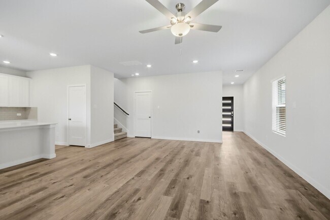 Building Photo - 8018 Heroes Hall Dr