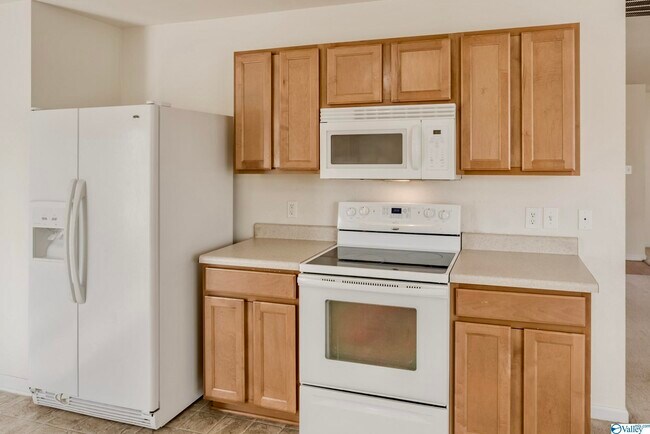 Building Photo - 105 Bayside Ln