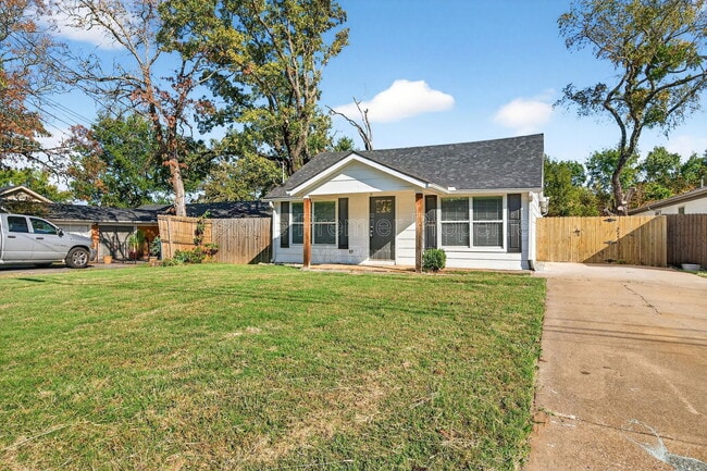 Building Photo - 1803 W Hull St