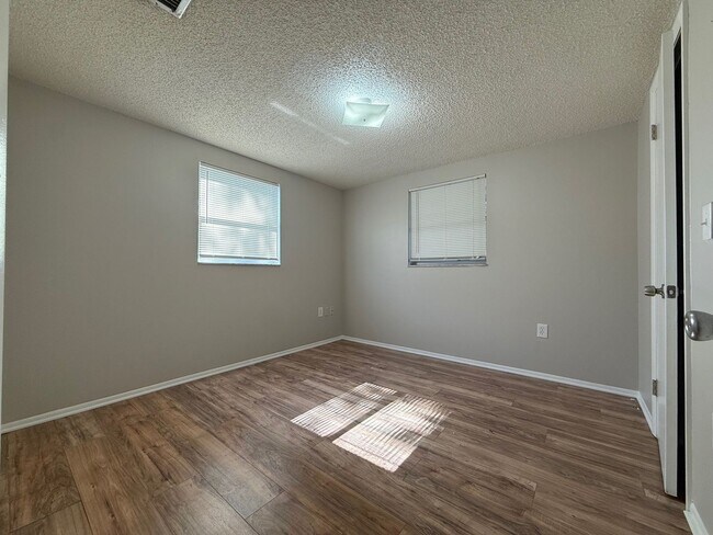 Building Photo - Single Family Home in Tanglewood Terrace