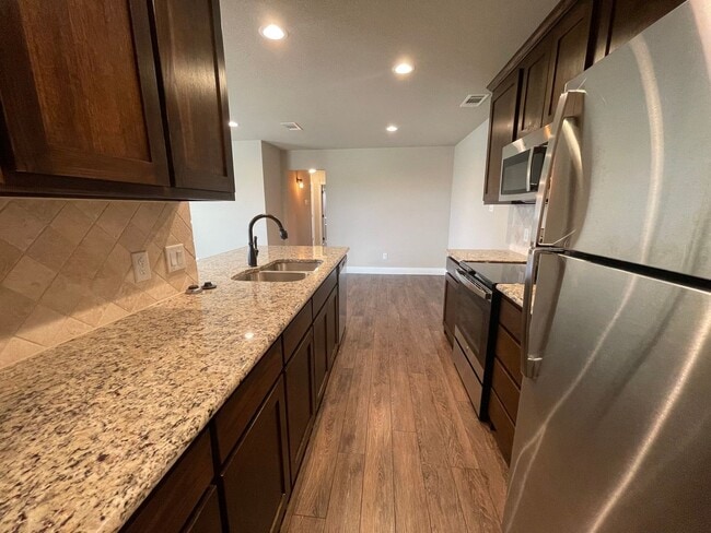 Building Photo - 8113-8115 Tanner