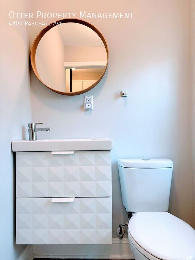 Building Photo - 4805 Paschall Ave