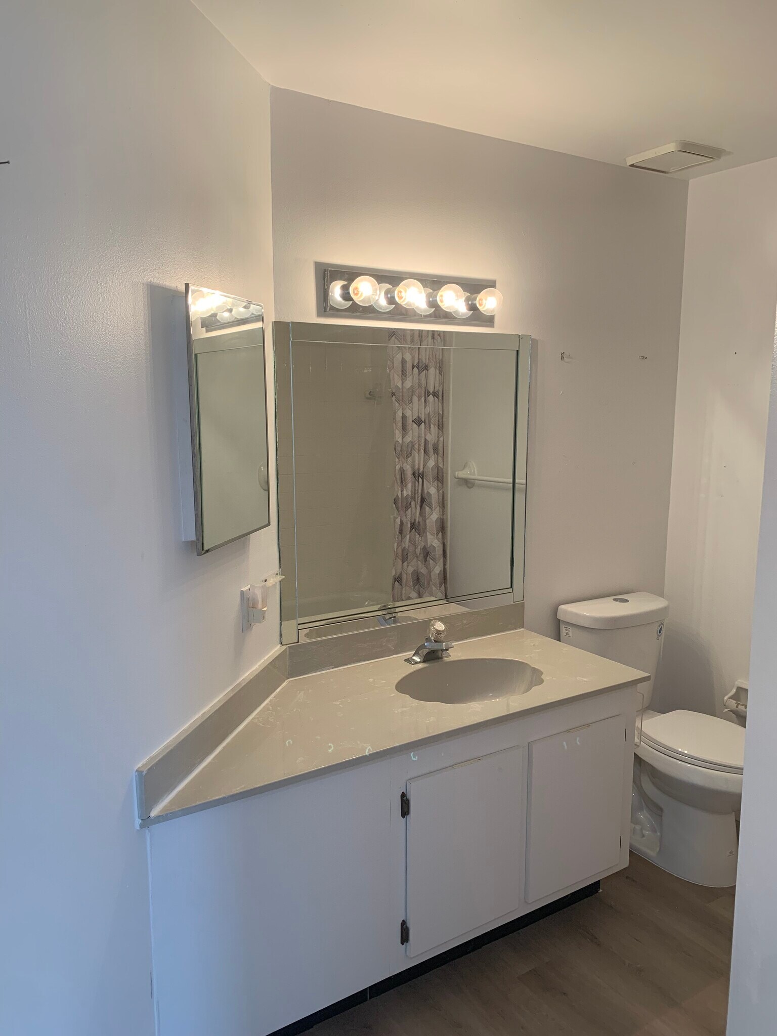 2025 SO FLO Real Estate Group 3532 NW 95th Terr - 3532 NW 95th Ter