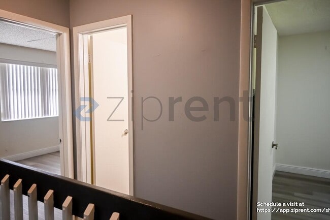 Building Photo - 9761 Riverside Dr